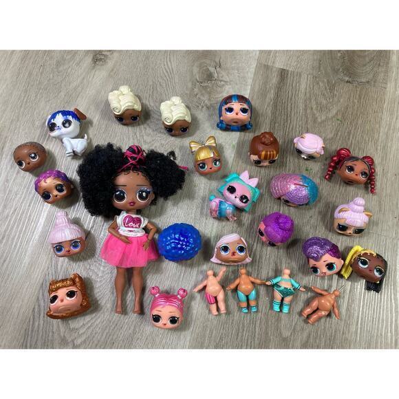 LOL Surprise Doll‎ Lot with Dolls, Heads, Pets, Hair Attachments & Accessories - Picture 1 of 9